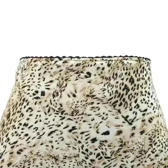 Briggs Y2K Animal Jaguar Print Knee Length Skirt w/Double Lettuce Hem Size Small - Picture 3 of 7